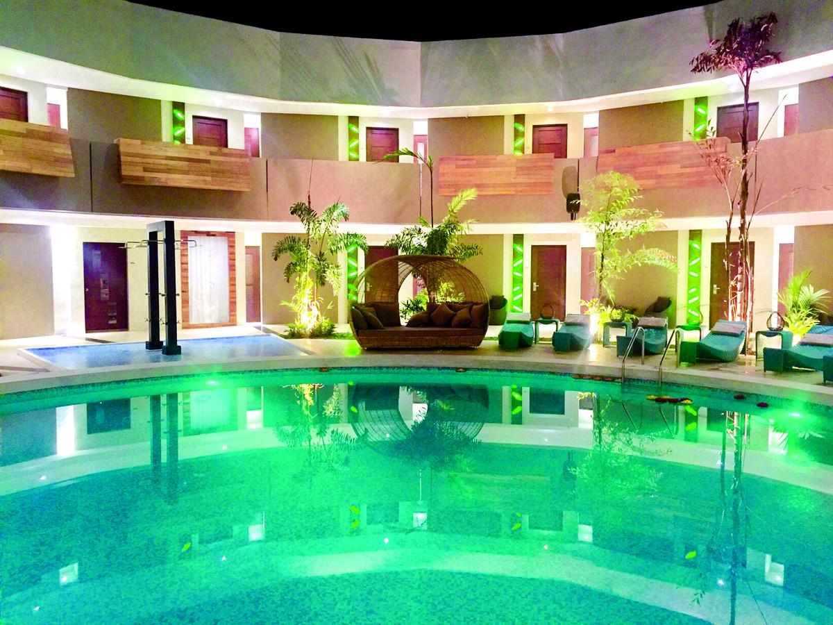 The Oriental Hotel Bataan Mariveles Esterno foto