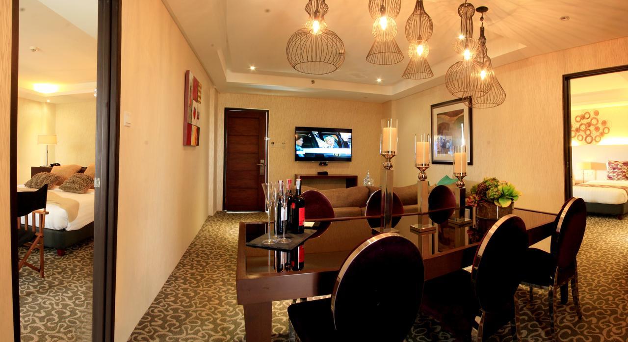 The Oriental Hotel Bataan Mariveles Esterno foto