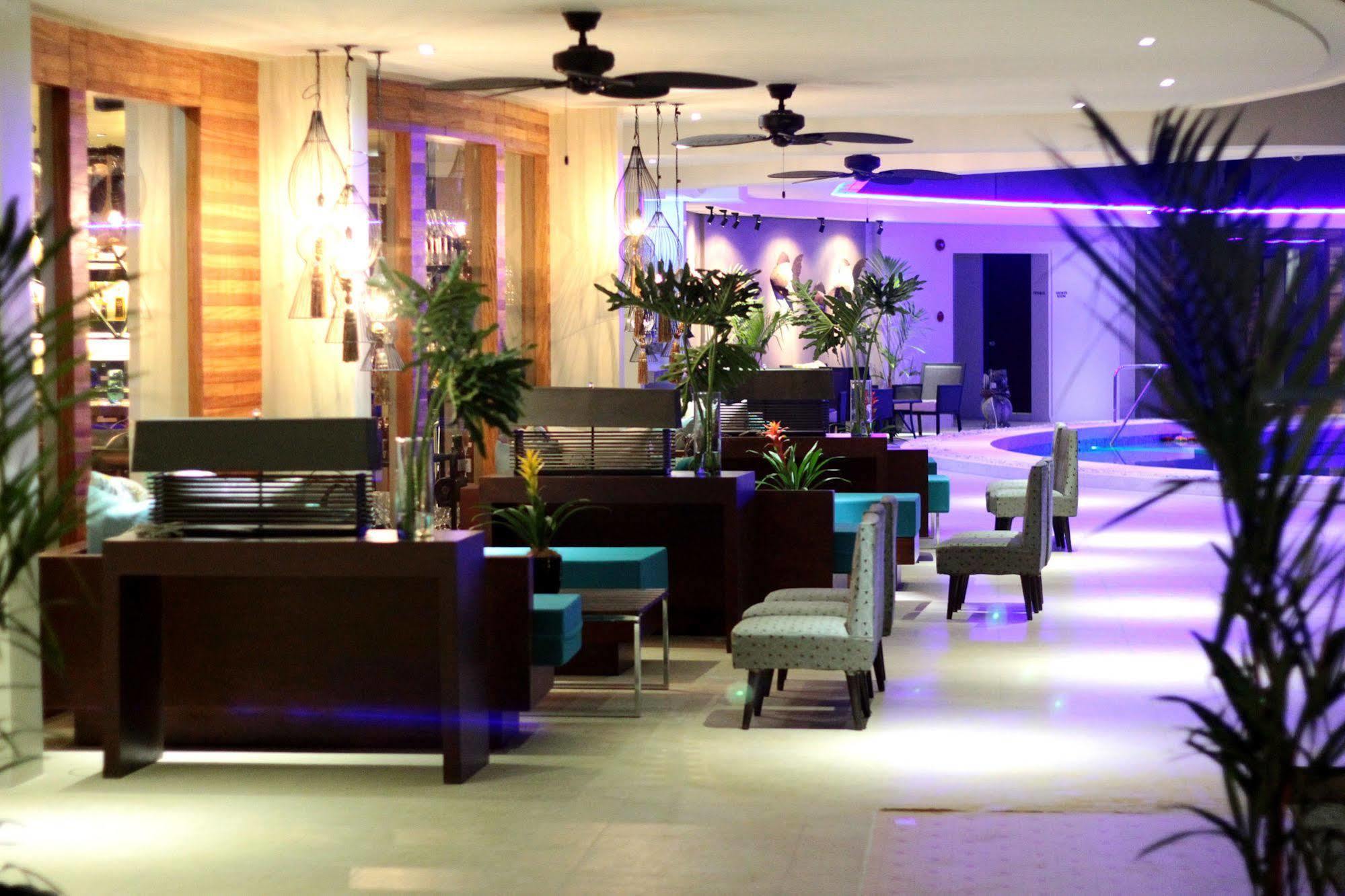 The Oriental Hotel Bataan Mariveles Esterno foto