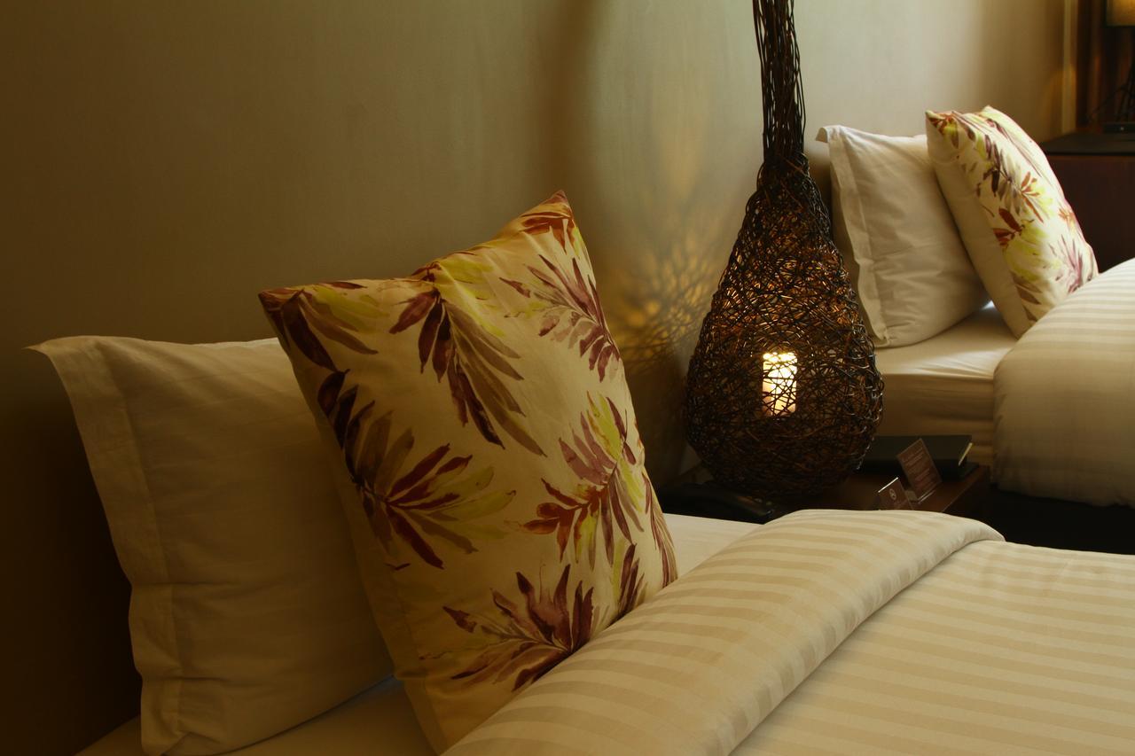 The Oriental Hotel Bataan Mariveles Esterno foto