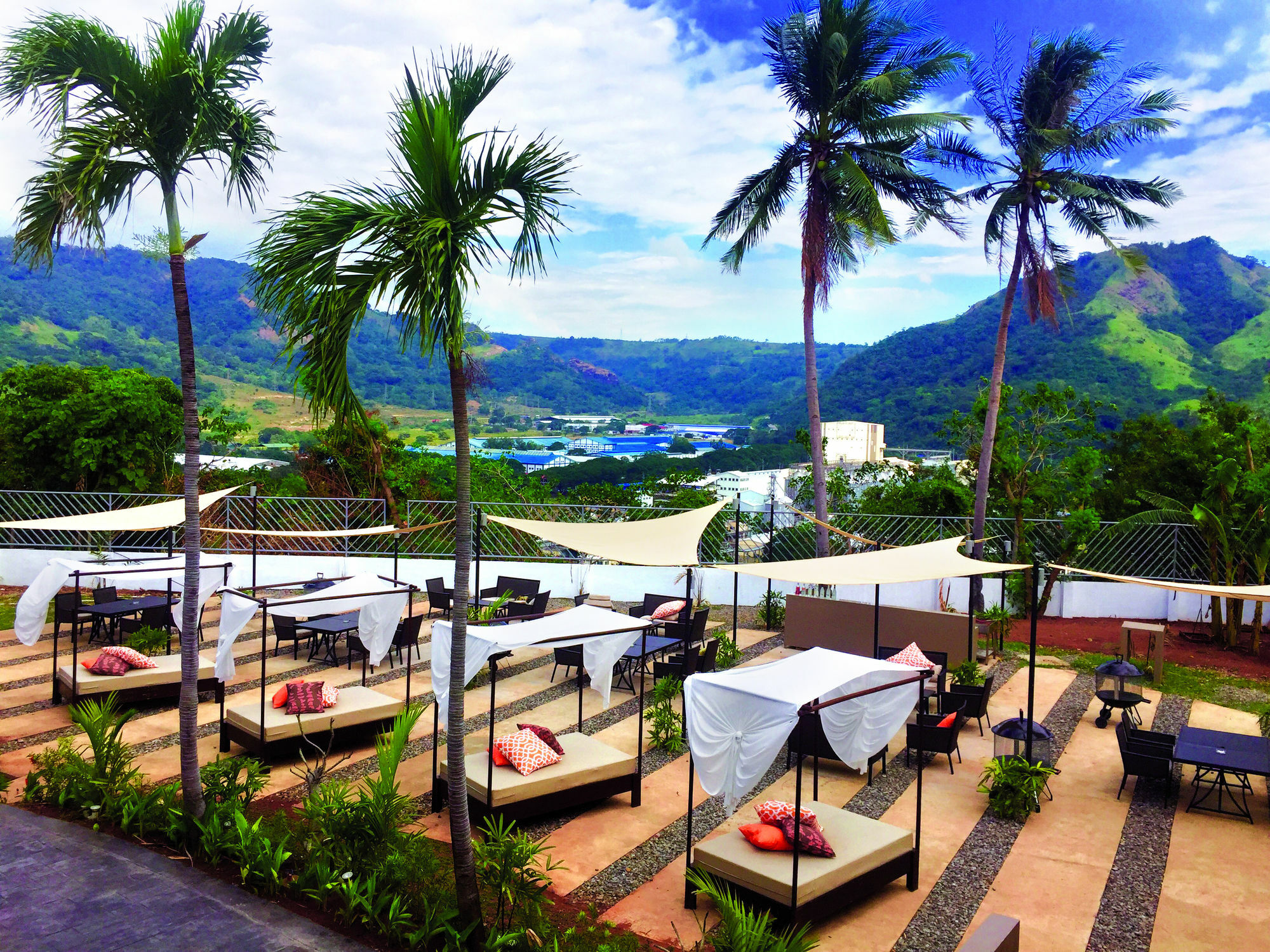 The Oriental Hotel Bataan Mariveles Esterno foto